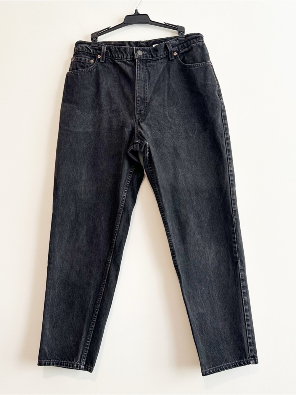 Levi's 550 Relaxed Fit Tapered Leg Jeans in Charcoal Gray